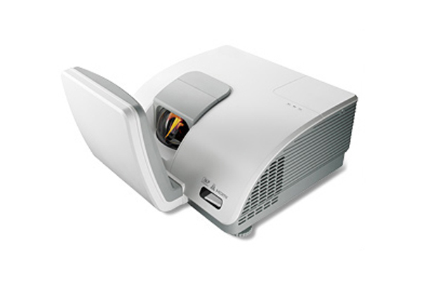 Extreme Short Throw Projector